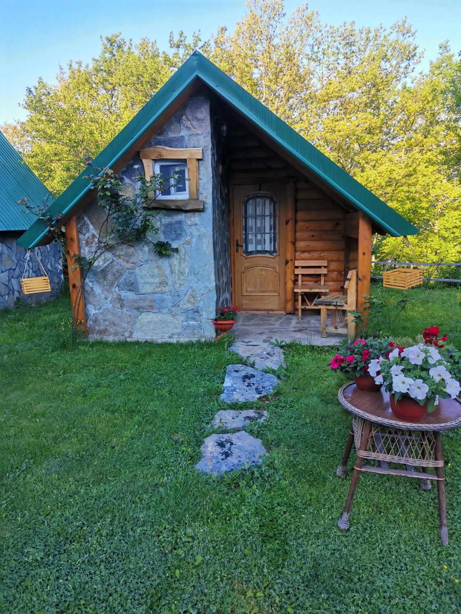 Gazela Bungalov 1 Мойковац Екстер'єр фото